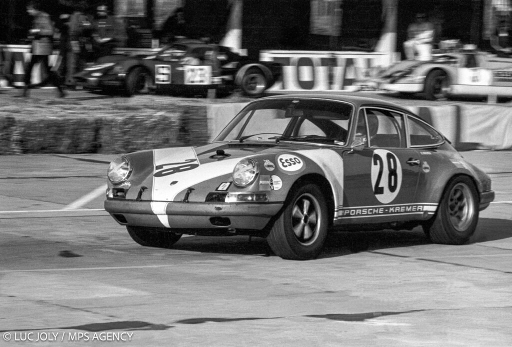 Un regard passionné sur des décennies de sport automobile 2 MPSA 1000KM LJ 70 1K 022 N